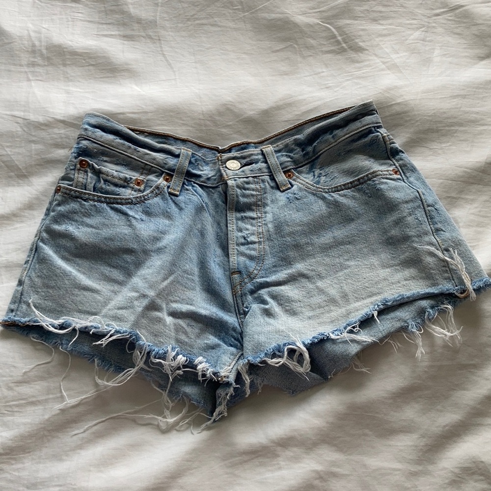 Levis 501 Denim Shorts Size 26